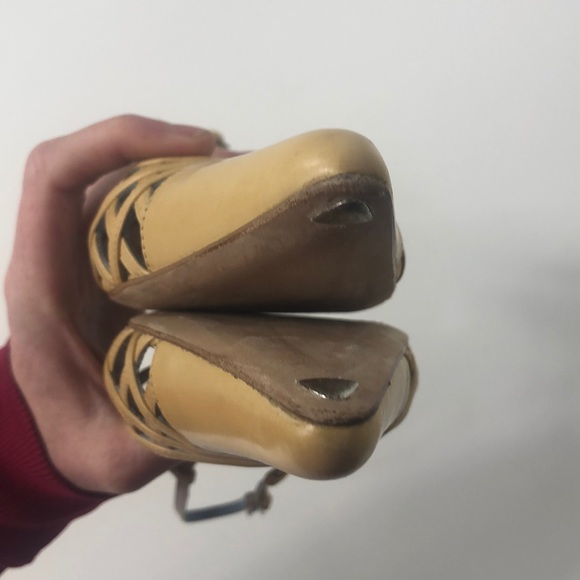 SOLD Tiffany’s Lambertson Truex Nude Kitten Heels - Picture 7 of 8